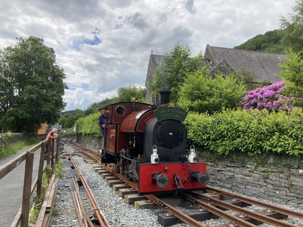 Tracksiders headboard on a narrow gauge loco.